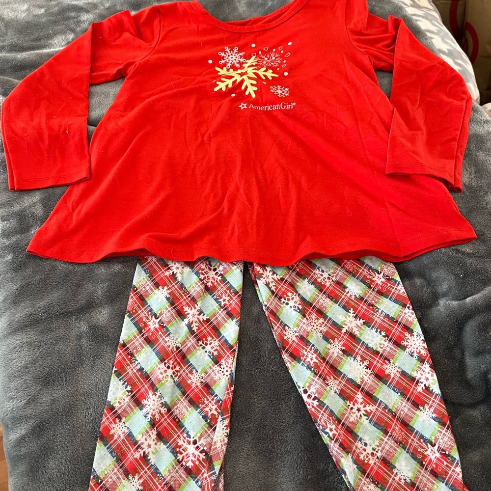 Girls two piece pajama bundle (7 sets)